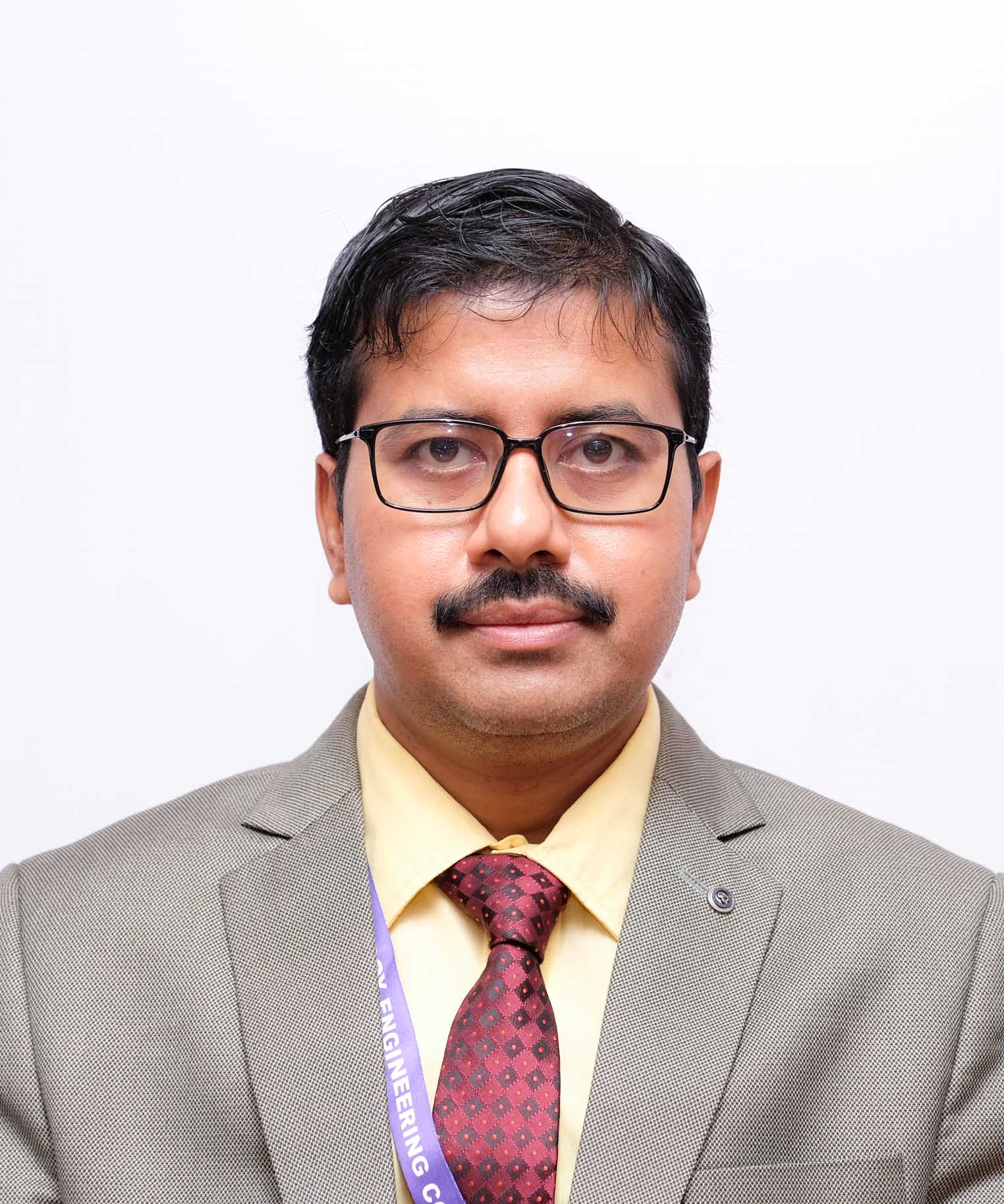 Dr. Kingsuk Majumdar